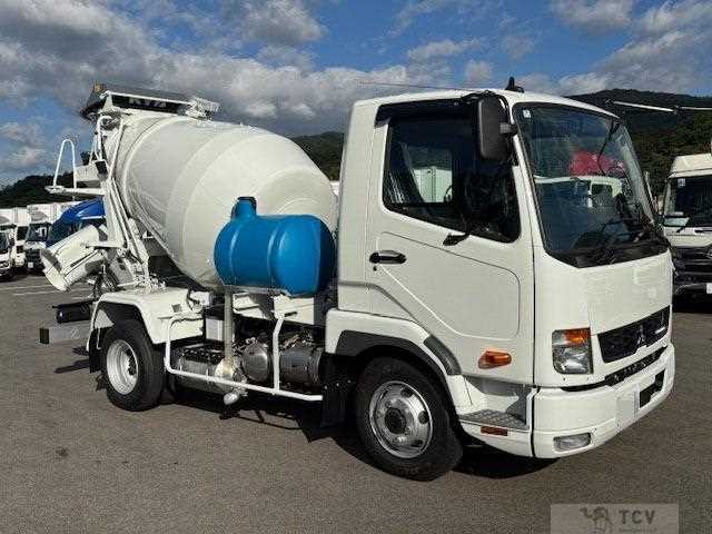 2025 Mitsubishi Fuso Fighter