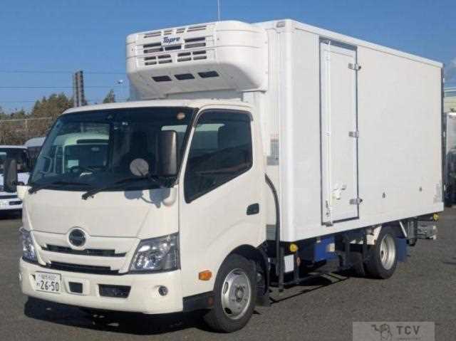 2023 Hino Dutro