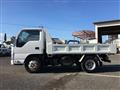 2013 Isuzu Elf Truck