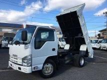 2013 Isuzu Elf Truck