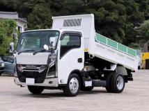 2025 Isuzu Elf Truck