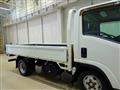 2017 Isuzu Elf Truck