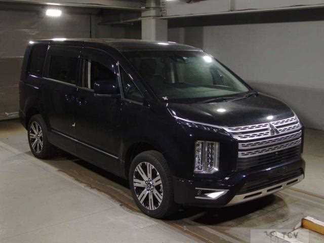 2022 Mitsubishi Delica D5