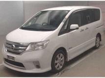 2013 Nissan Serena