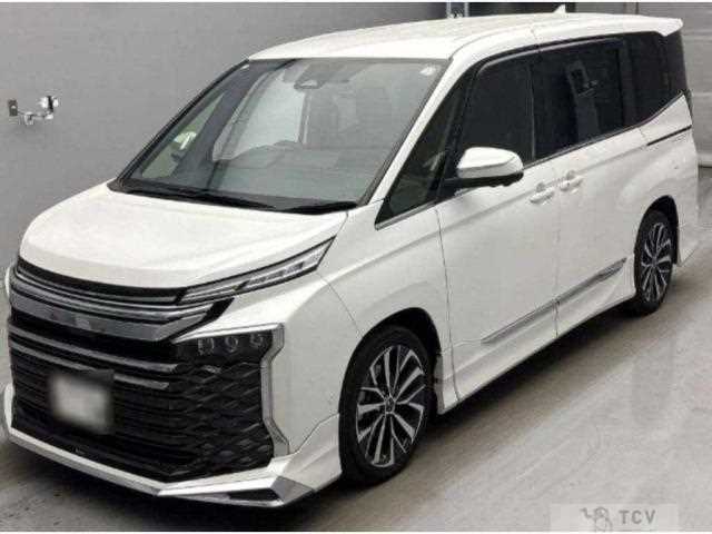 2022 Toyota Voxy