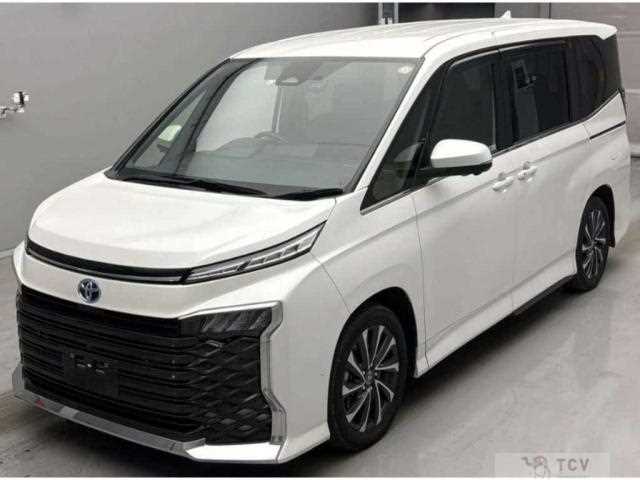 2023 Toyota Voxy