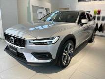 2025 Volvo V60