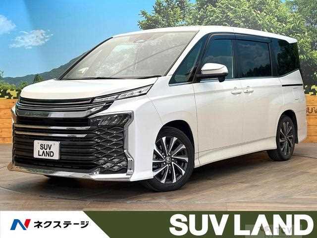 2022 Toyota Voxy