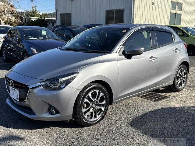 2016 Mazda Demio