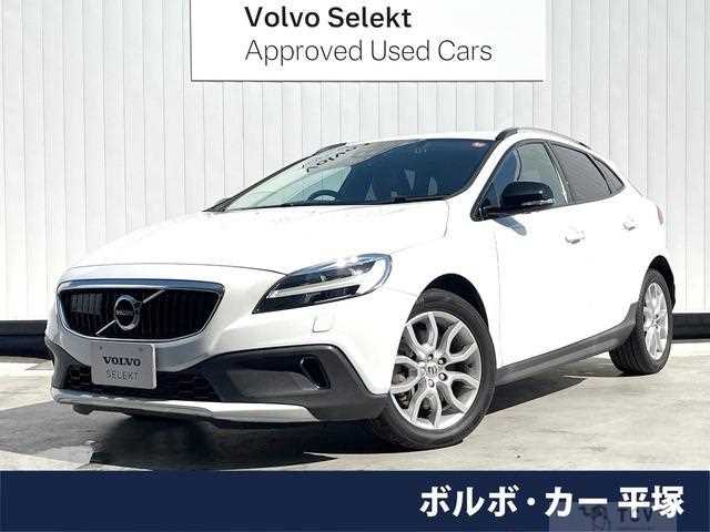 2017 Volvo V40