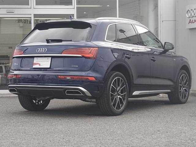 Audi Q5 2023 — фото 4 купить в Москве