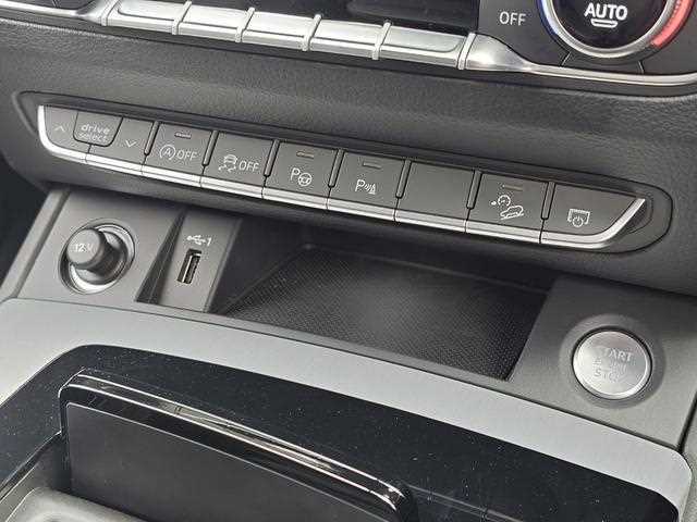 Audi Q5 2023 — фото 11 купить в Москве