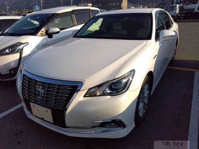 2016 Toyota Crown Hybrid