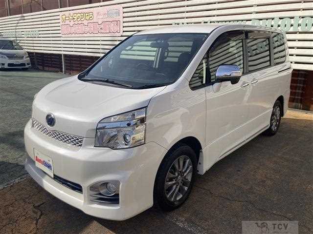2013 Toyota Voxy