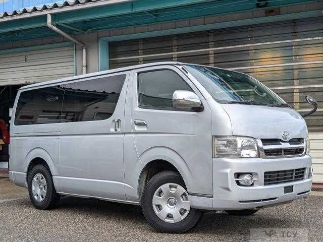 2005 Toyota Regiusace Van