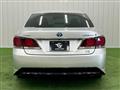 2015 Toyota Crown Hybrid