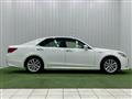 2014 Toyota Crown Hybrid