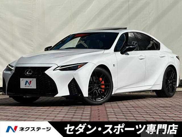 2021 Lexus IS