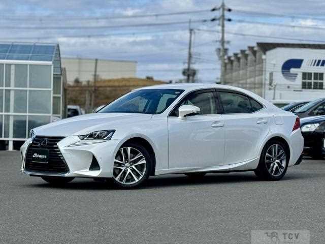 2019 Lexus IS