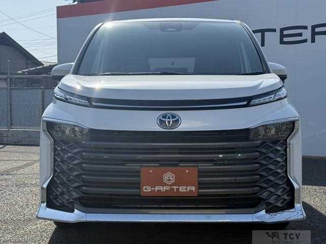 2022 Toyota Voxy