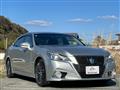 2013 Toyota Crown Hybrid