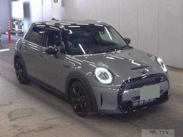 2022 BMW MINI