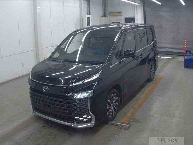 2022 Toyota Voxy