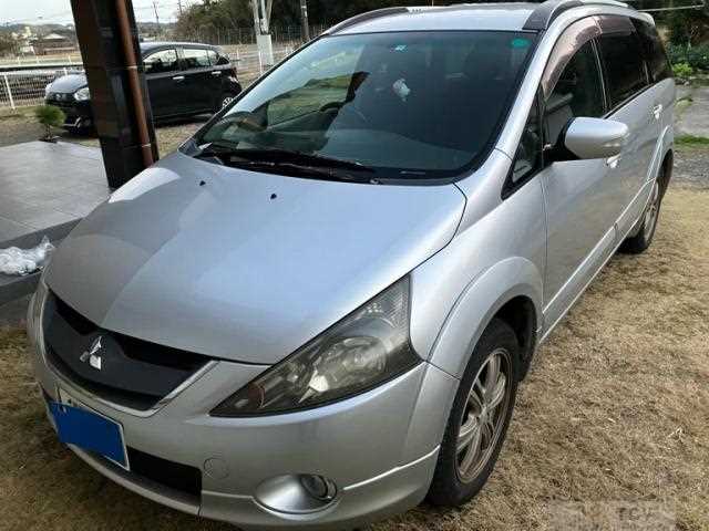 2005 Mitsubishi Grandis