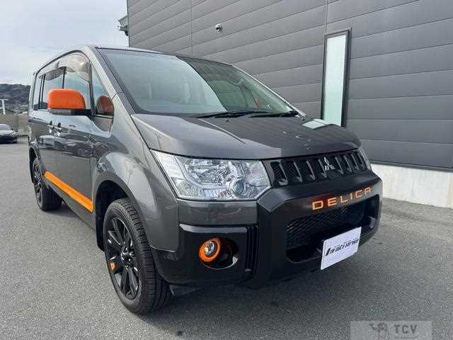 2017 Mitsubishi Delica D5