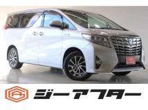 2015 Toyota Alphard Hybrid