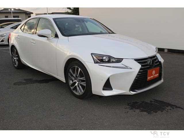 2020 Lexus IS