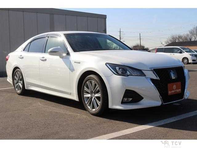 2016 Toyota Crown Hybrid