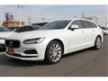 2017 Volvo V90