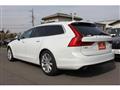 2017 Volvo V90