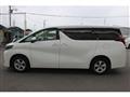 2019 Toyota Alphard Hybrid