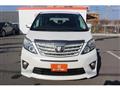 2013 Toyota Alphard G