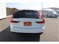 2017 Volvo V90
