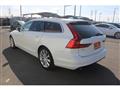 2017 Volvo V90
