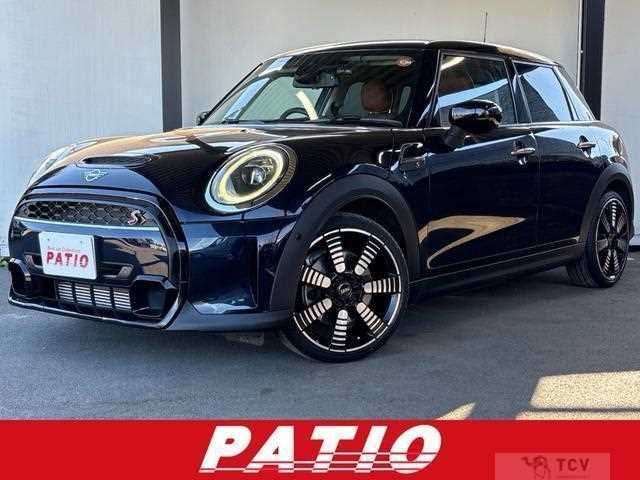 2022 BMW MINI