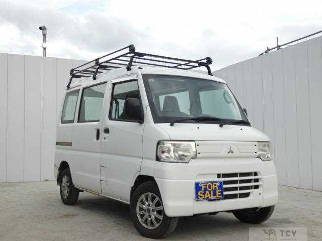 2012 Mitsubishi Minicab Van