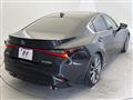 2022 Lexus IS