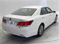 2016 Toyota Crown Hybrid