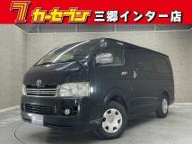 2010 Toyota Regiusace Van