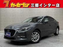 2017 Mazda Axela
