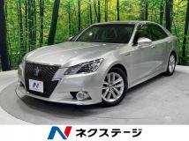 2013 Toyota Crown Hybrid