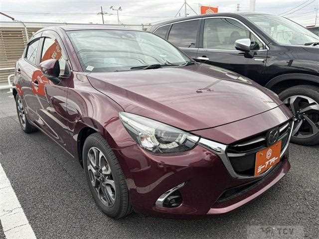 2017 Mazda Demio