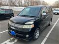 2006 Toyota Voxy