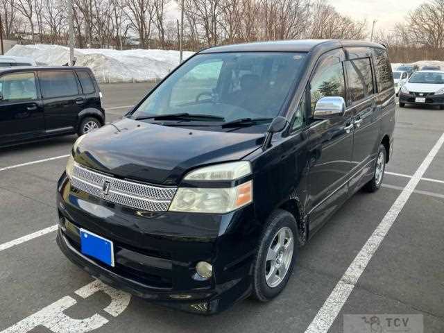 2006 Toyota Voxy