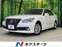 2013 Toyota Crown Hybrid