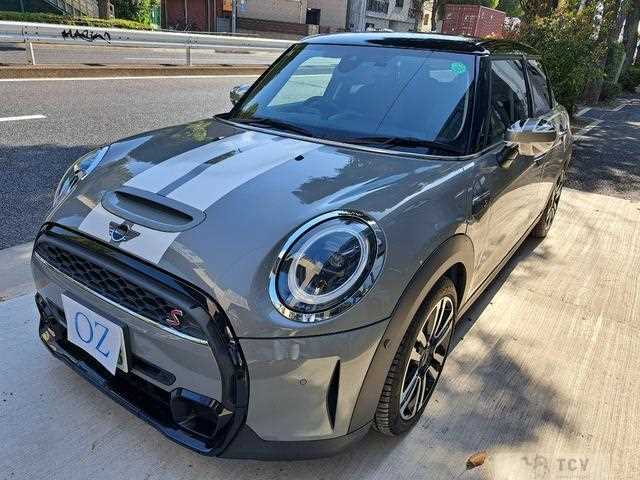 2021 BMW MINI